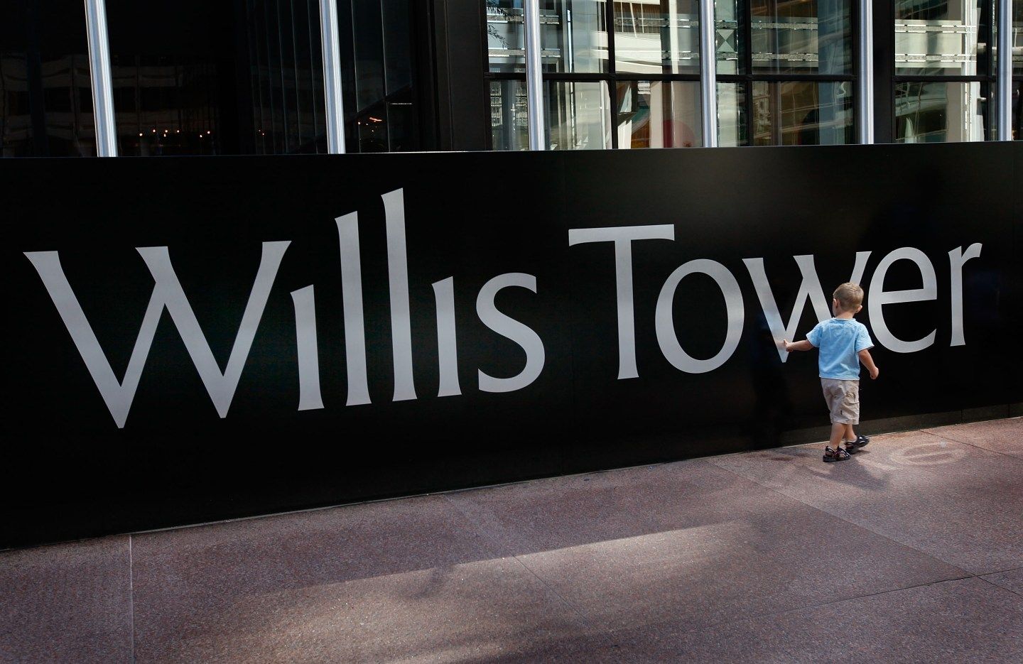 Iconic Sears Tower Changes Name To Willis Tower