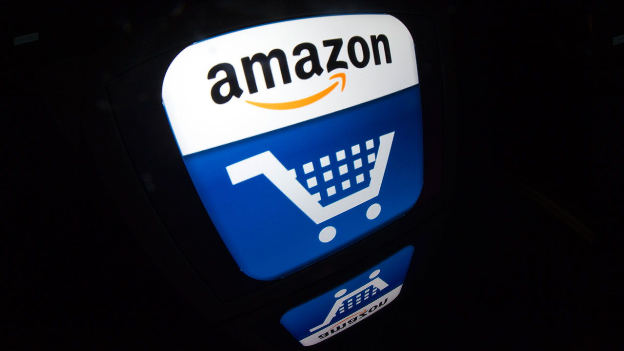 Amazon Takes On PayPal With New Payments Program