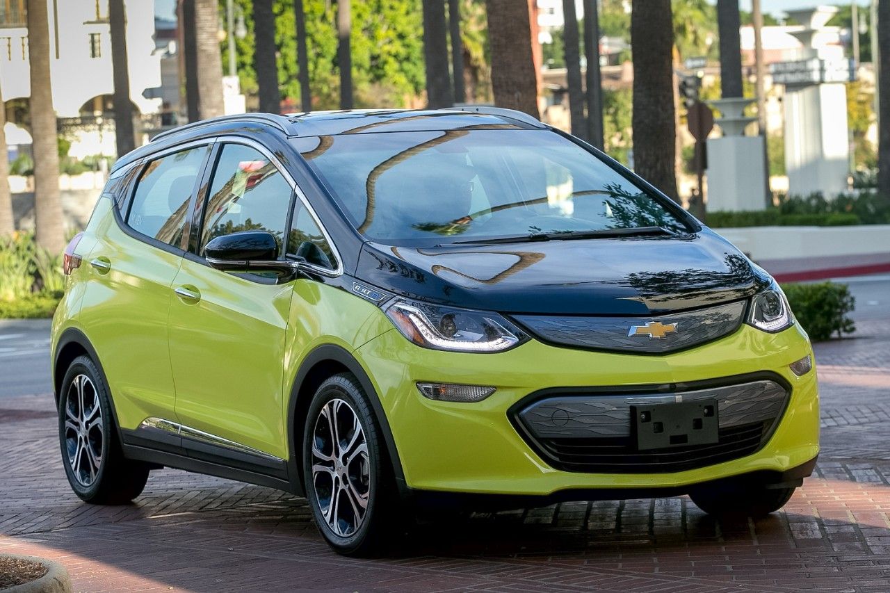 Why GM Is Sending Dozens of Electric Chevy Bolts to Los Angeles