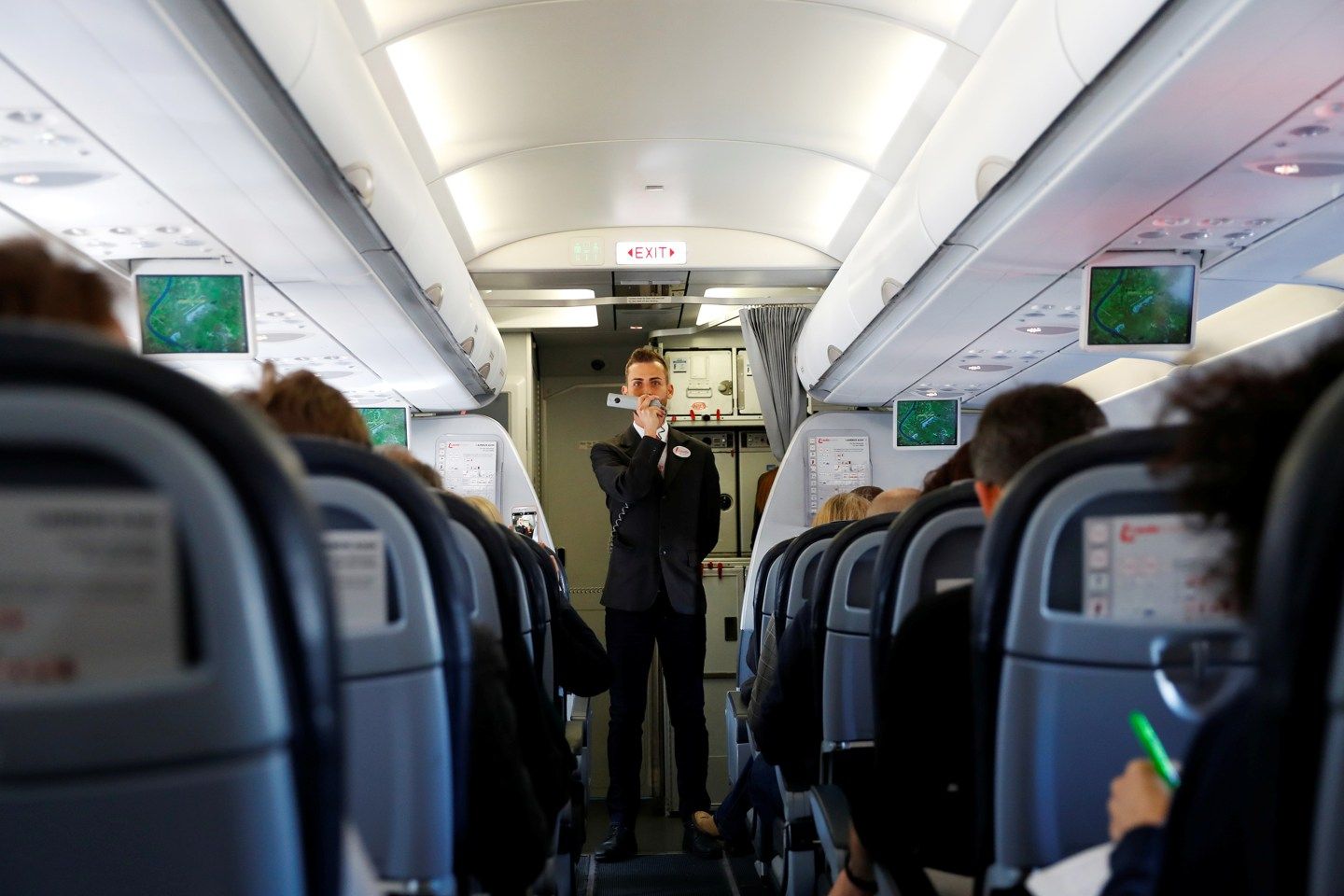 passengers-plane-flight