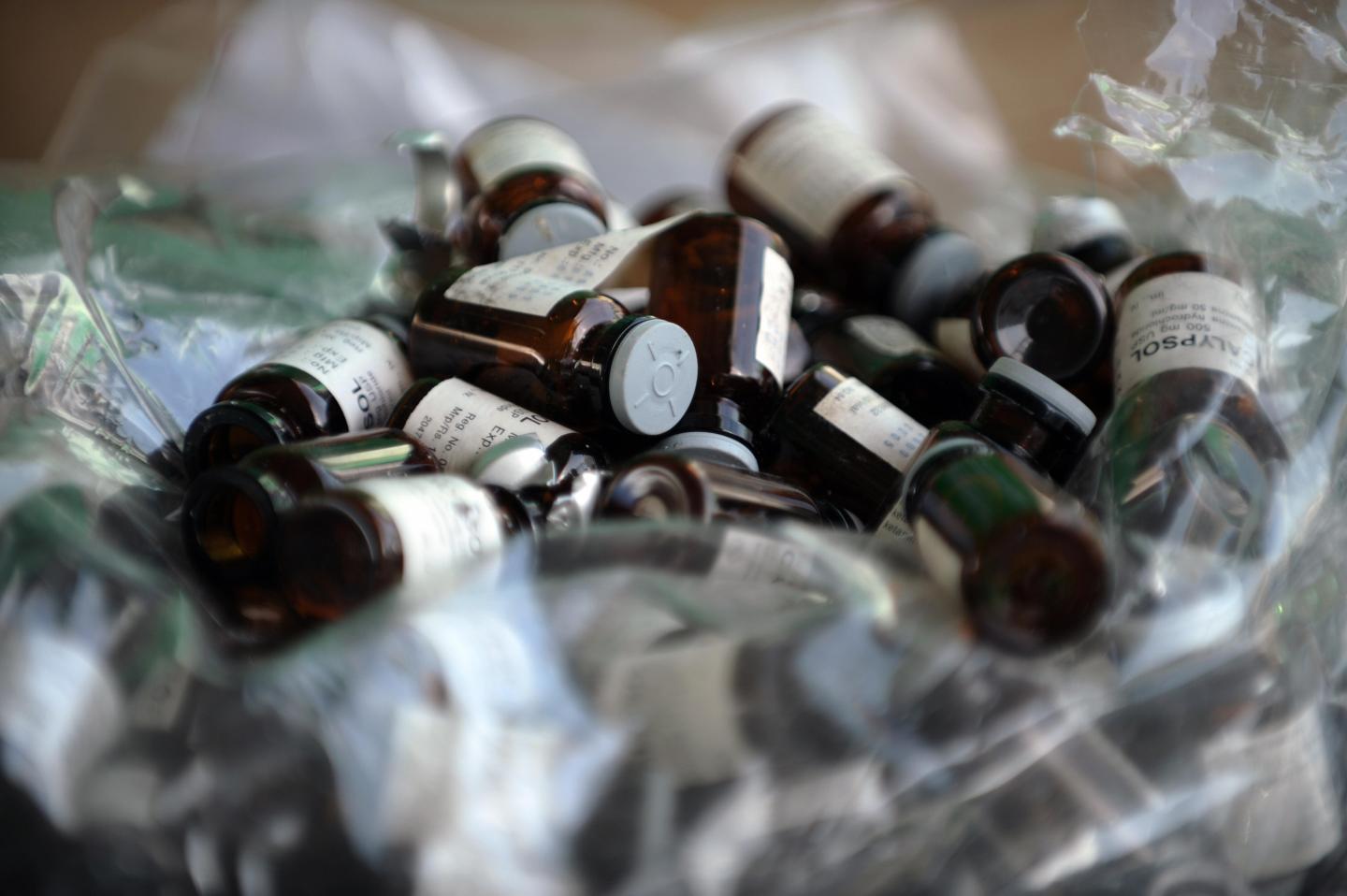 Glass capsules containing ketamine are s