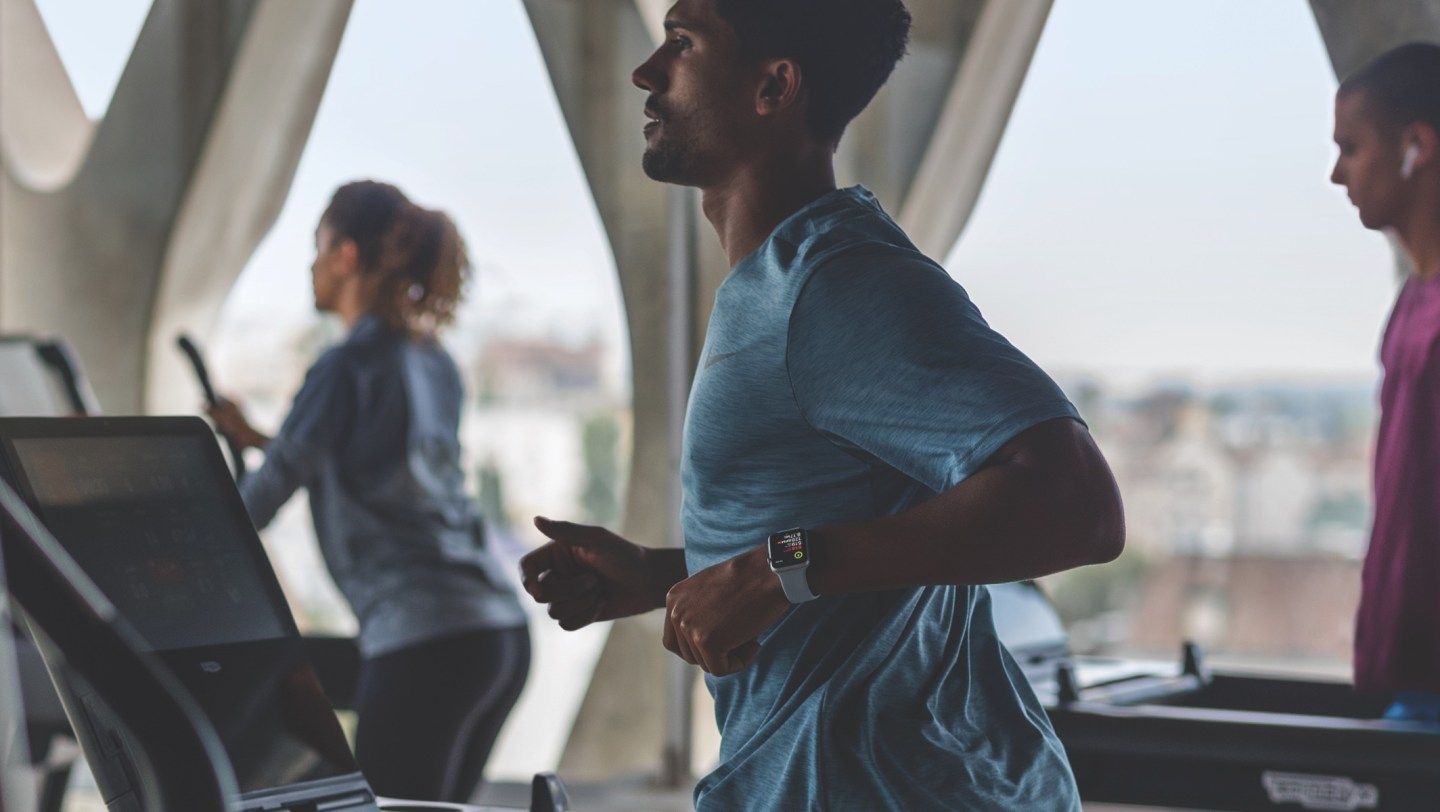 apple watch connect to fitness equipment