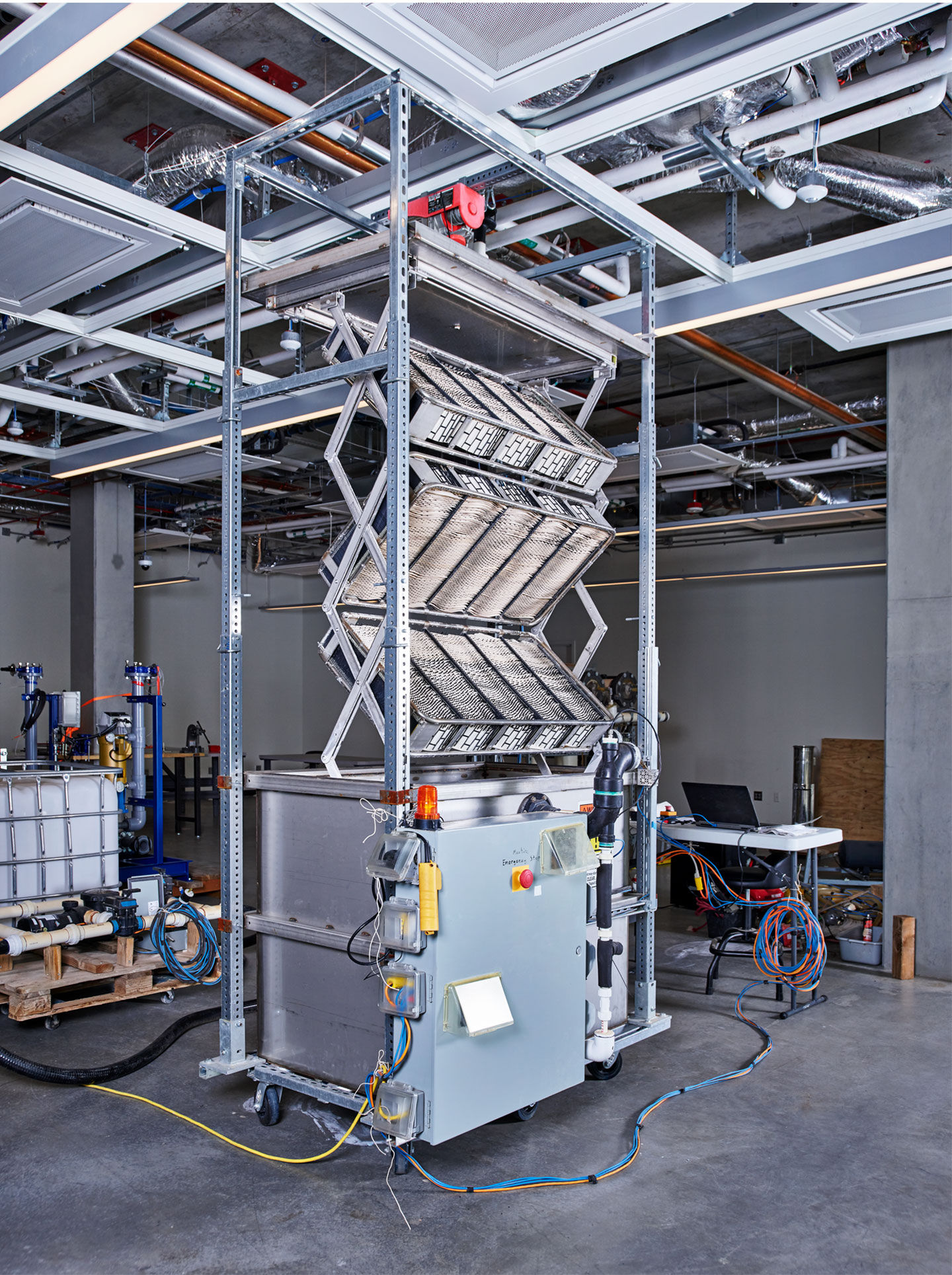 Sci-fi tech tackles climate change with fake trees