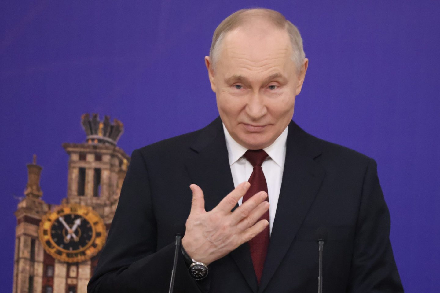 Putin Visits Moscow State University