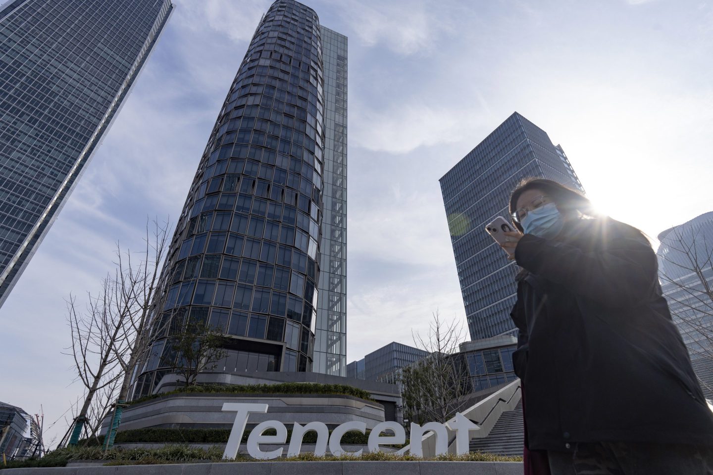 Tencent will begin testing the model among selected users on its consumer-facing chatbot, Yuanbao, which had lagged rivals in usage. 