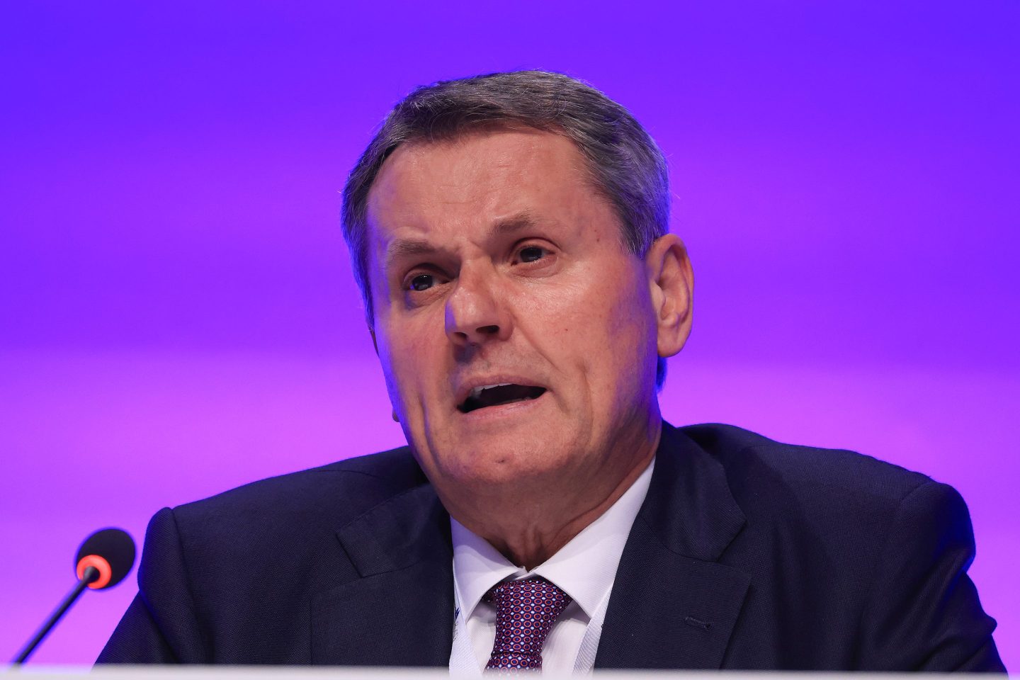 Bayer shares plunge 10% as ongoing U.S. lawsuits trigger cash-raising plans