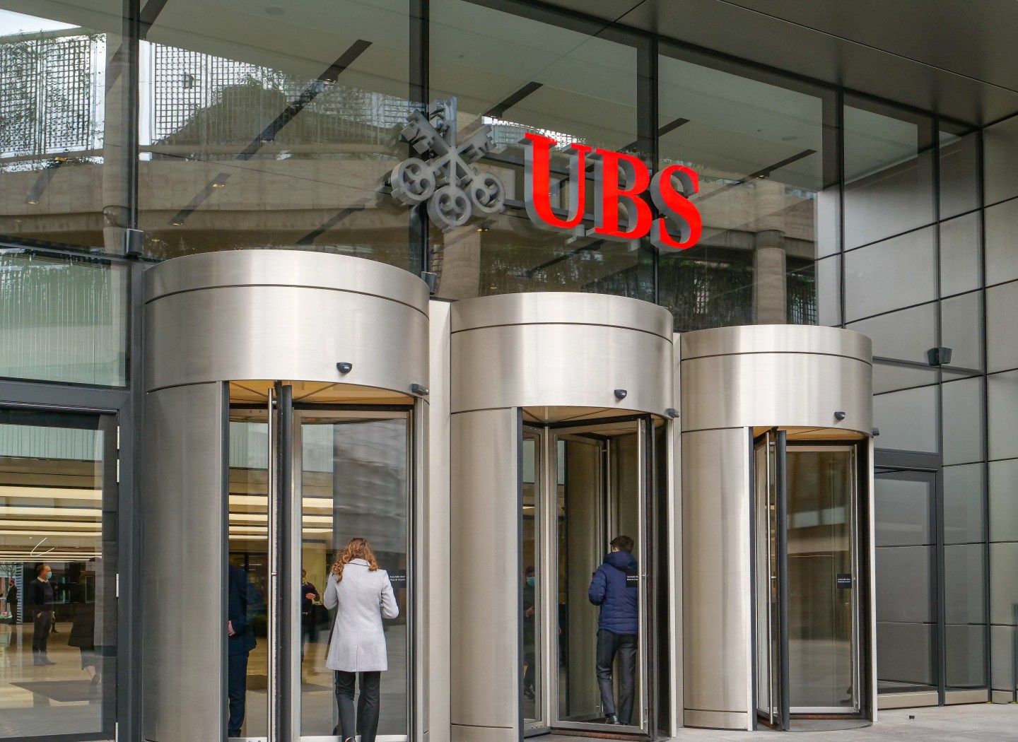 A UBS Group AG unit was found guilty by a French court of harassing two whistleblowers who lifted the lid on the bank’s efforts to help wealthy locals dodge taxes.