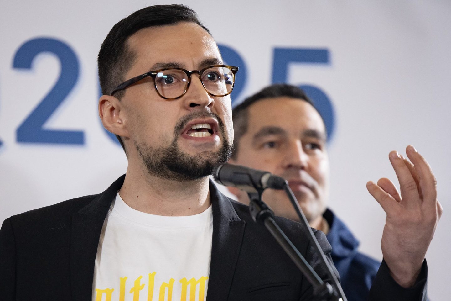 Speaking to Greenlandic daily Sermitsiaq, Egede said the "only purpose of the visit was a demonstration of power, and the signal should not be misunderstood".