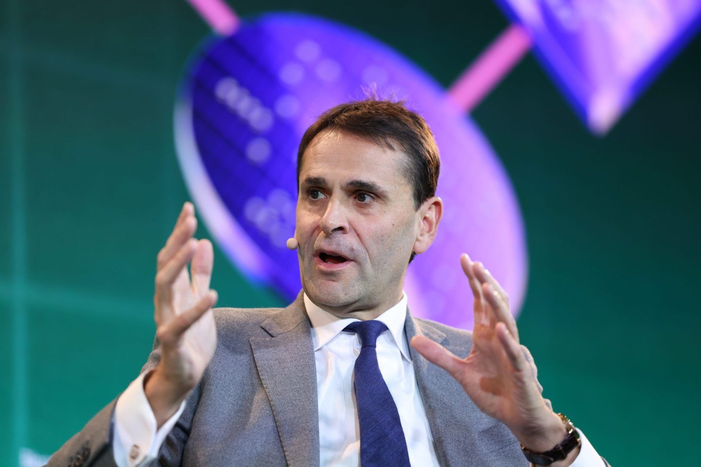"Our conversations so far with customers support our expectation that 2025 and 2026 will be growth years," said CEO Christophe Fouquet. "However, the recent tariff announcements have increased uncertainty in the macro environment and the situation will remain dynamic for a while," he added.