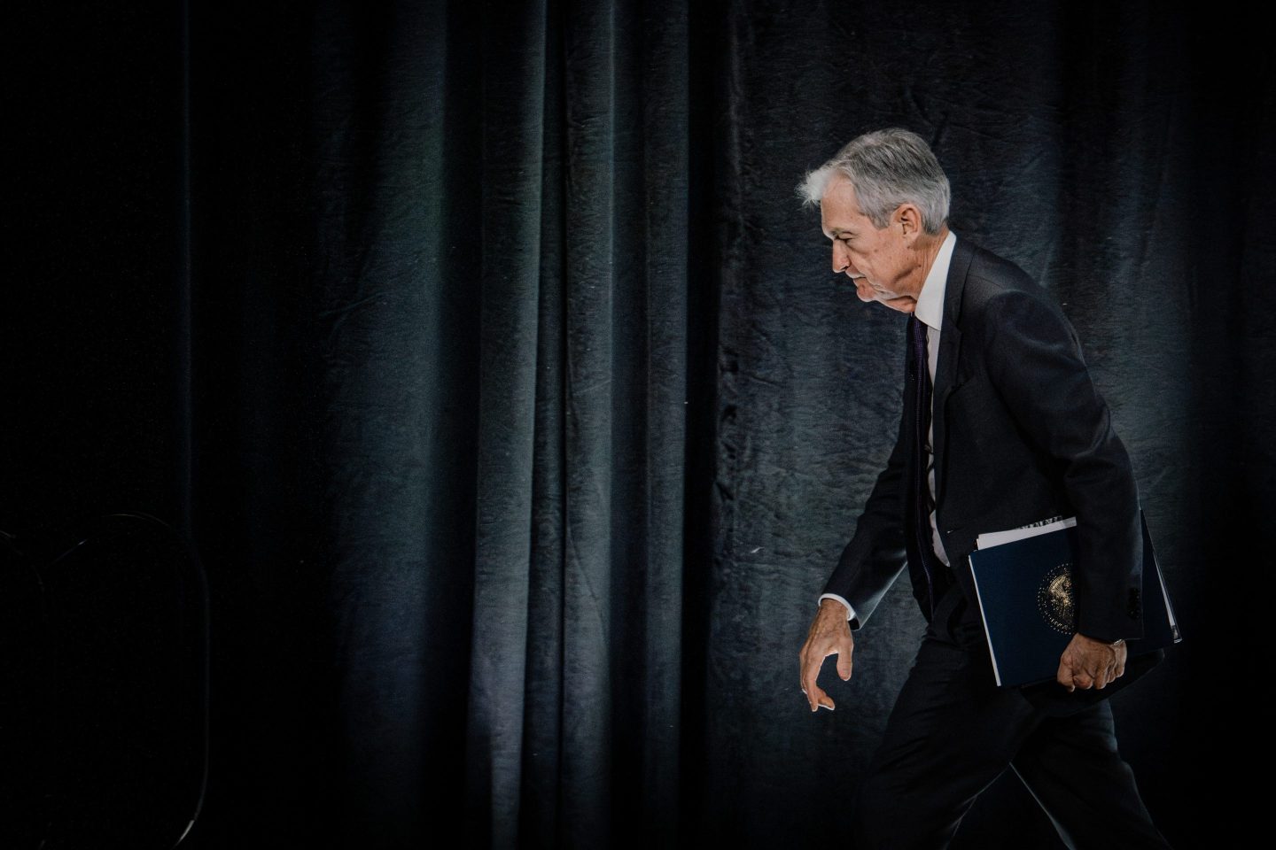 Jerome Powell walking off stage