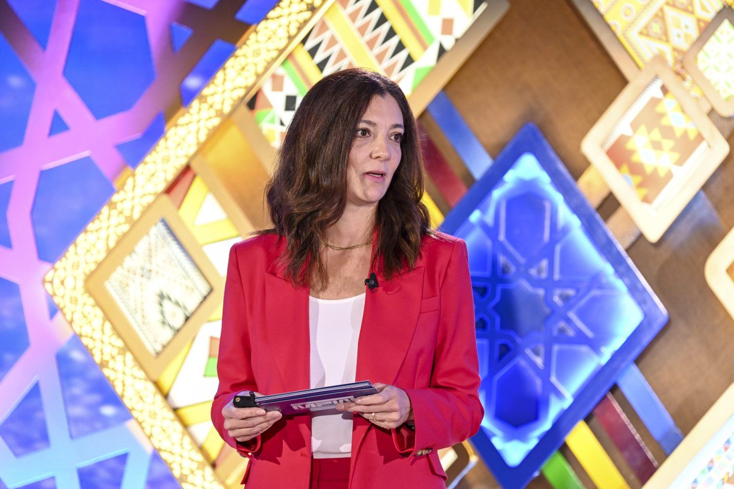 Airbnb’s Brian Chesky became a billionaire by knowing how to find the right question, says leadership advisor