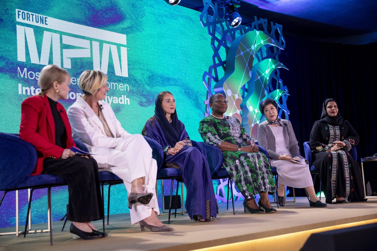 Farah Ismail, Deputy Minister, Sectoral and Regional Development, Ministry of Economy and Planning, Saudi Arabia Silvana Koch-Mehrin, President and Founder, Women Political Leaders; Former Vice President, European Parliament H.E. Yuriko Koike, Governor of Tokyo, Japan Hon. Neema Lugangira, Member of Parliament, Tanzania Moderator: Diane Brady, Coins2Day