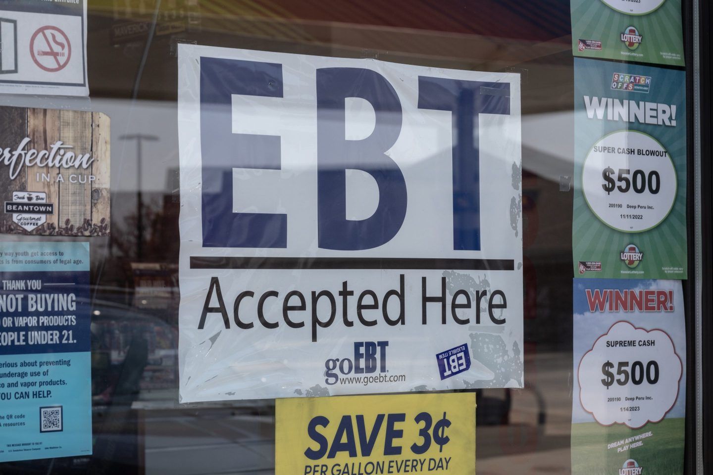 EBT Accepted Here sign.