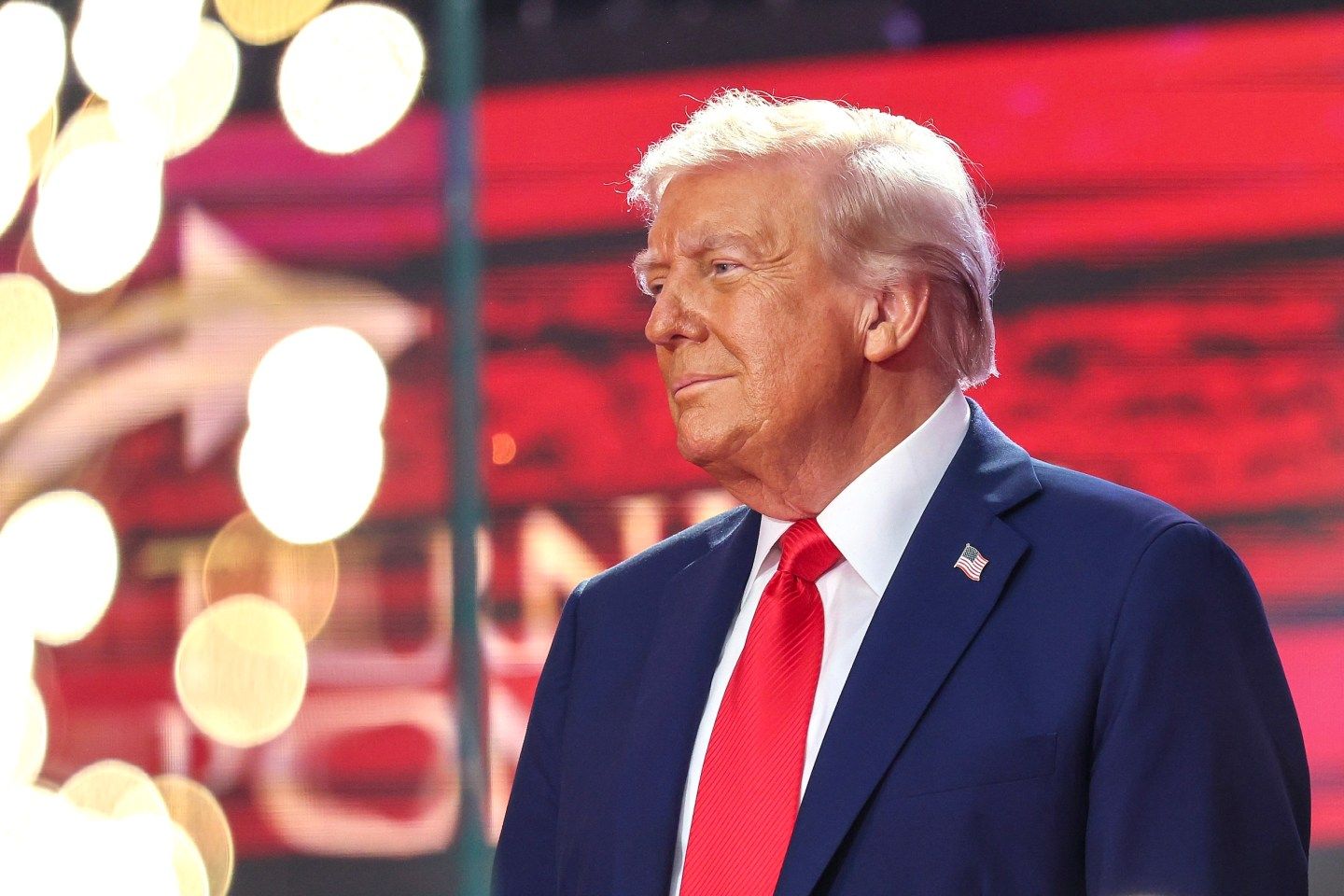Photo: GLENDALE, ARIZONA - SEPTEMBER 21: U.S. President Donald Trump speaks during the memorial service for political activist Charlie Kirk at State Farm Stadium on September 21, 2025 in Glendale, Arizona. Kirk, the CEO and co-founder of Turning Point USA, was shot and killed on September 10th while speaking at an event during his "American Comeback Tour" at Utah Valley University. (Photo by Win McNamee/Getty Images)