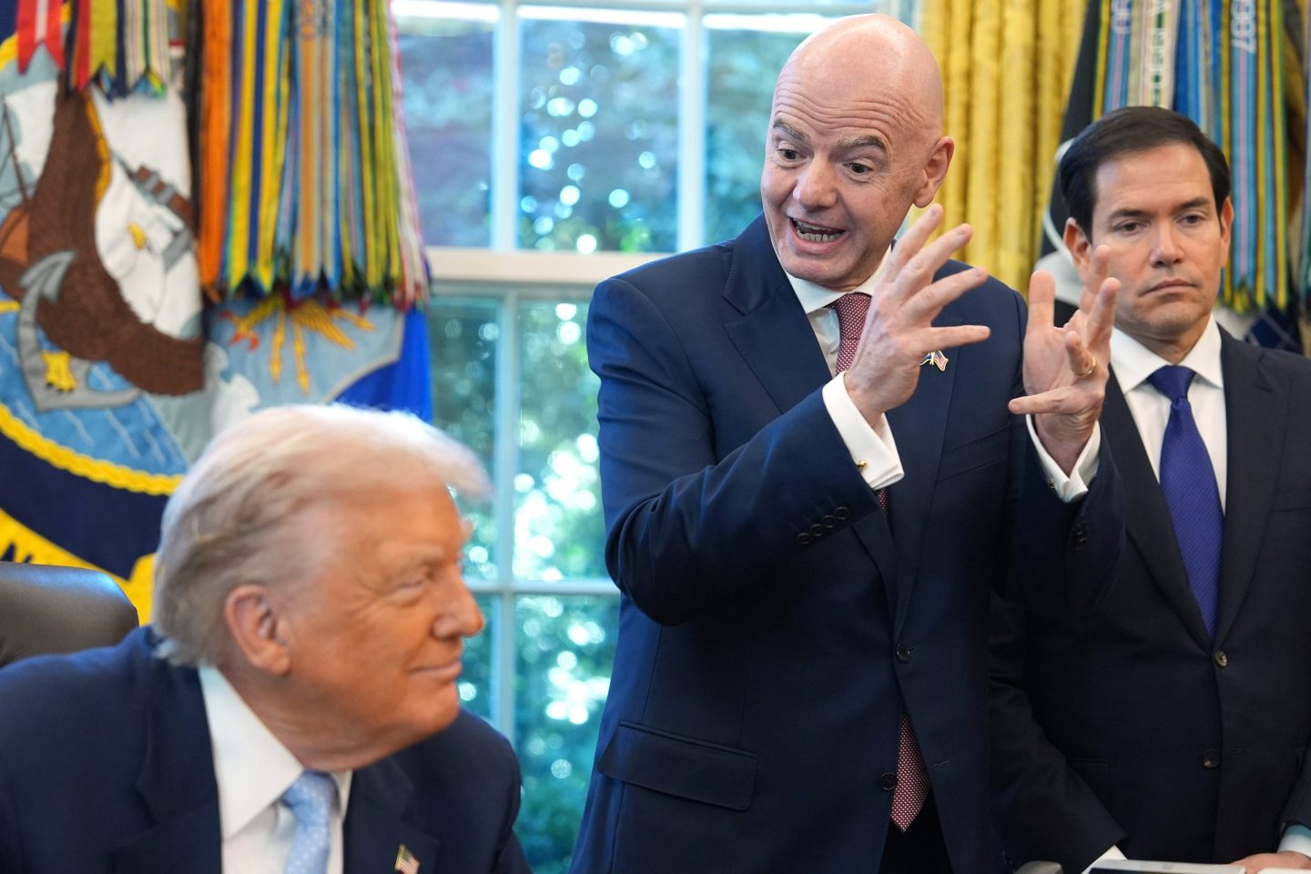 Trump, Infantino