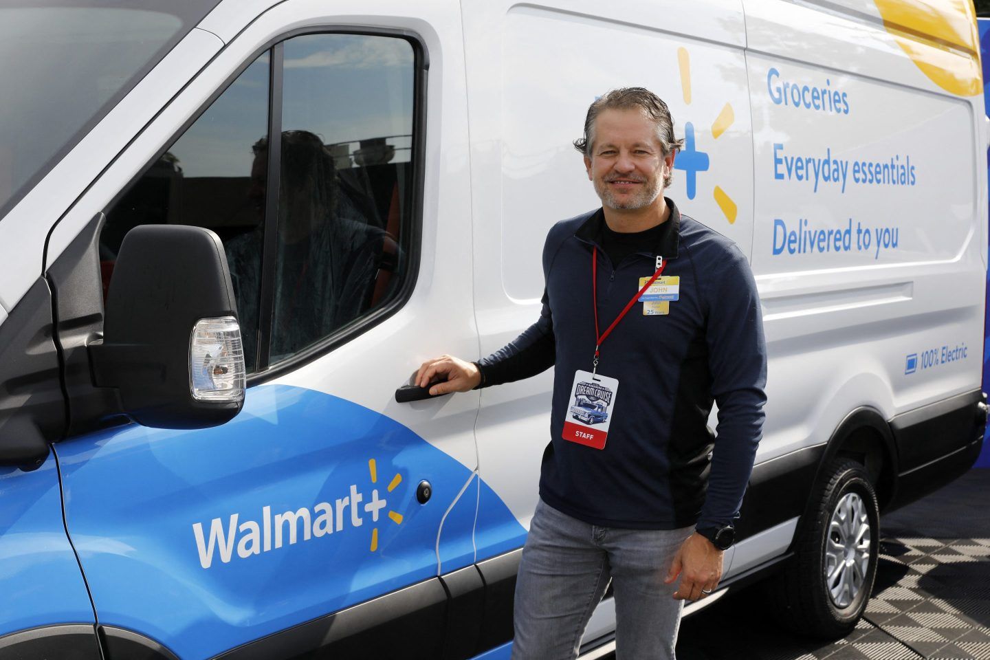 A tale of two CEO successions: Walmart’s clean break vs. Target’s much-criticized transition