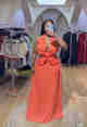 robe-orange-d-ecollet-e