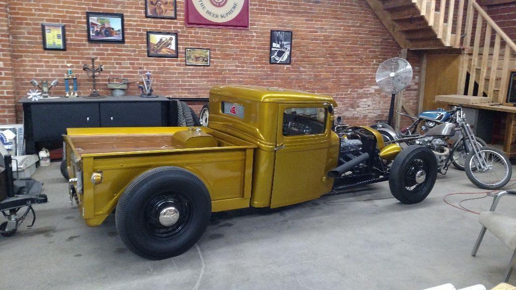 1934 Ford Chopped Hotrod pickup truck