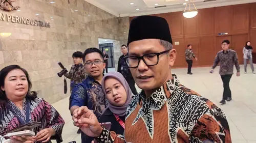 Hakim 'Digoreng' Mafia Migor: Sahroni Desak Reformasi Total!