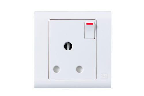 MK 1GANG FLUSH 15Amp WHITE SWITCH SOCKET OUTLET