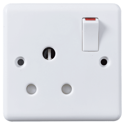 KENGO CURVE SWITCH WHITE 1 GANG 15a  SOCKET OUTLET  