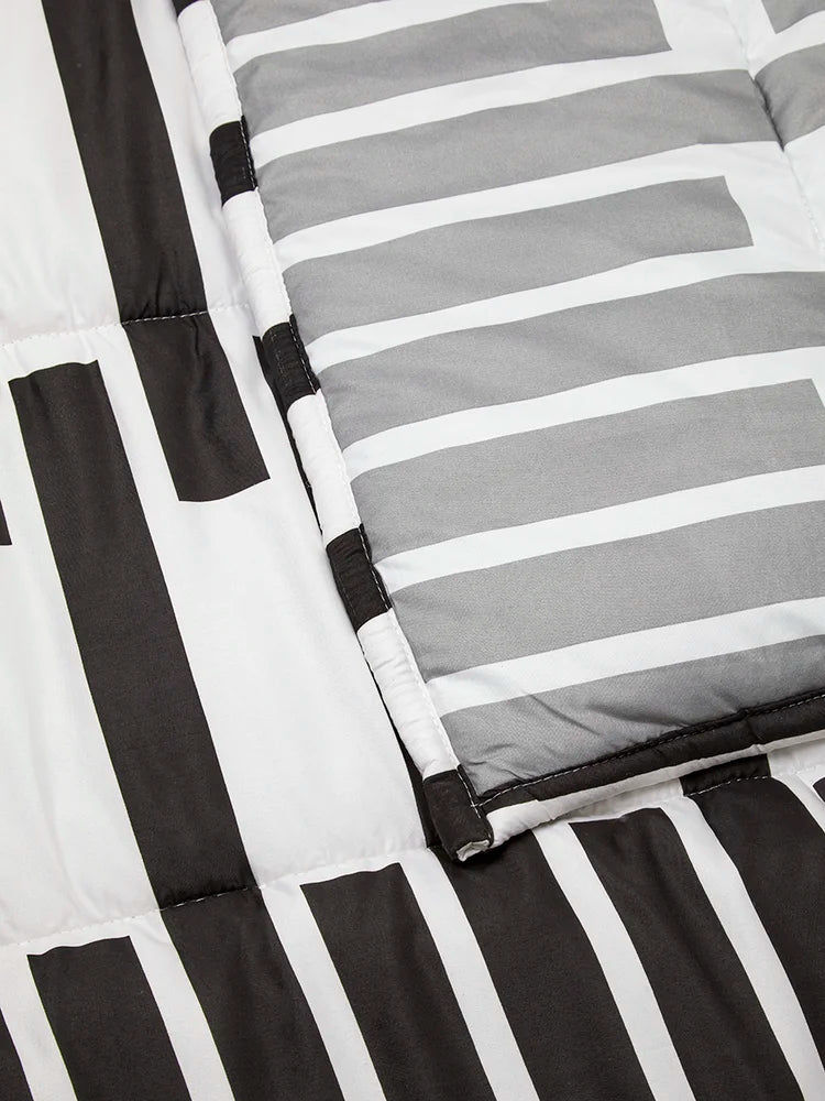 Geometric Black White Comforter Set Single & 3 Quarter Bed (1)