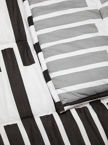 Queen Bed Comforter Set - Black White Geometric Pattern