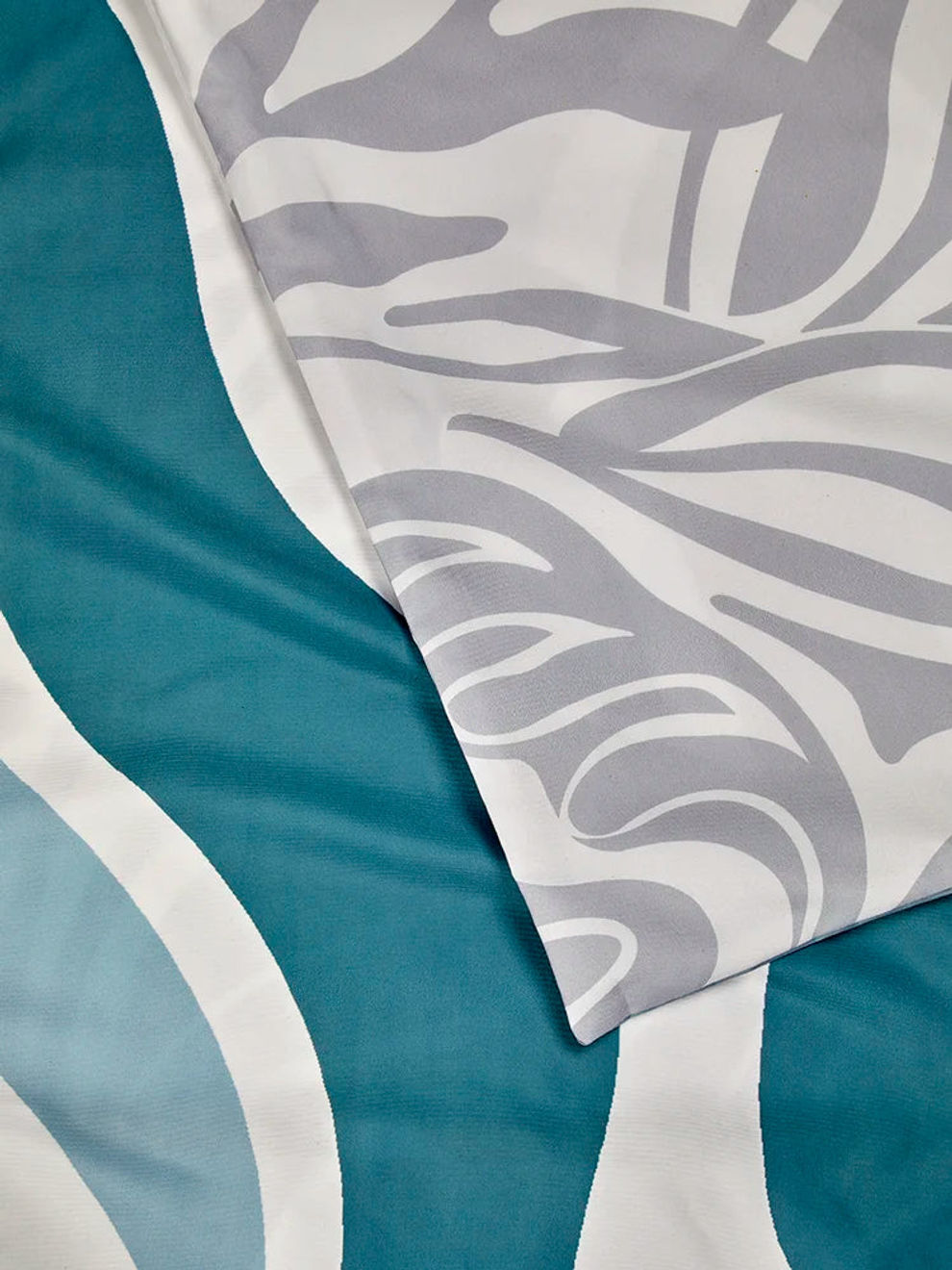 Abstract Wave King Bed Duvet Cover (1)