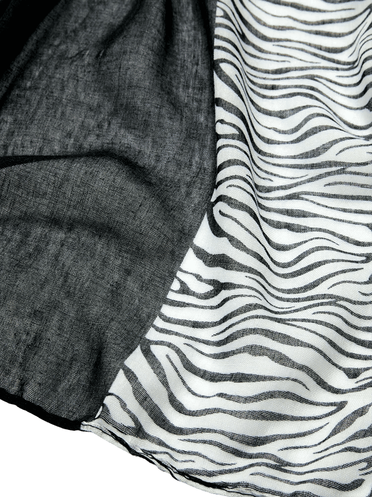 Monochrome Zebra Print Scarf (1)