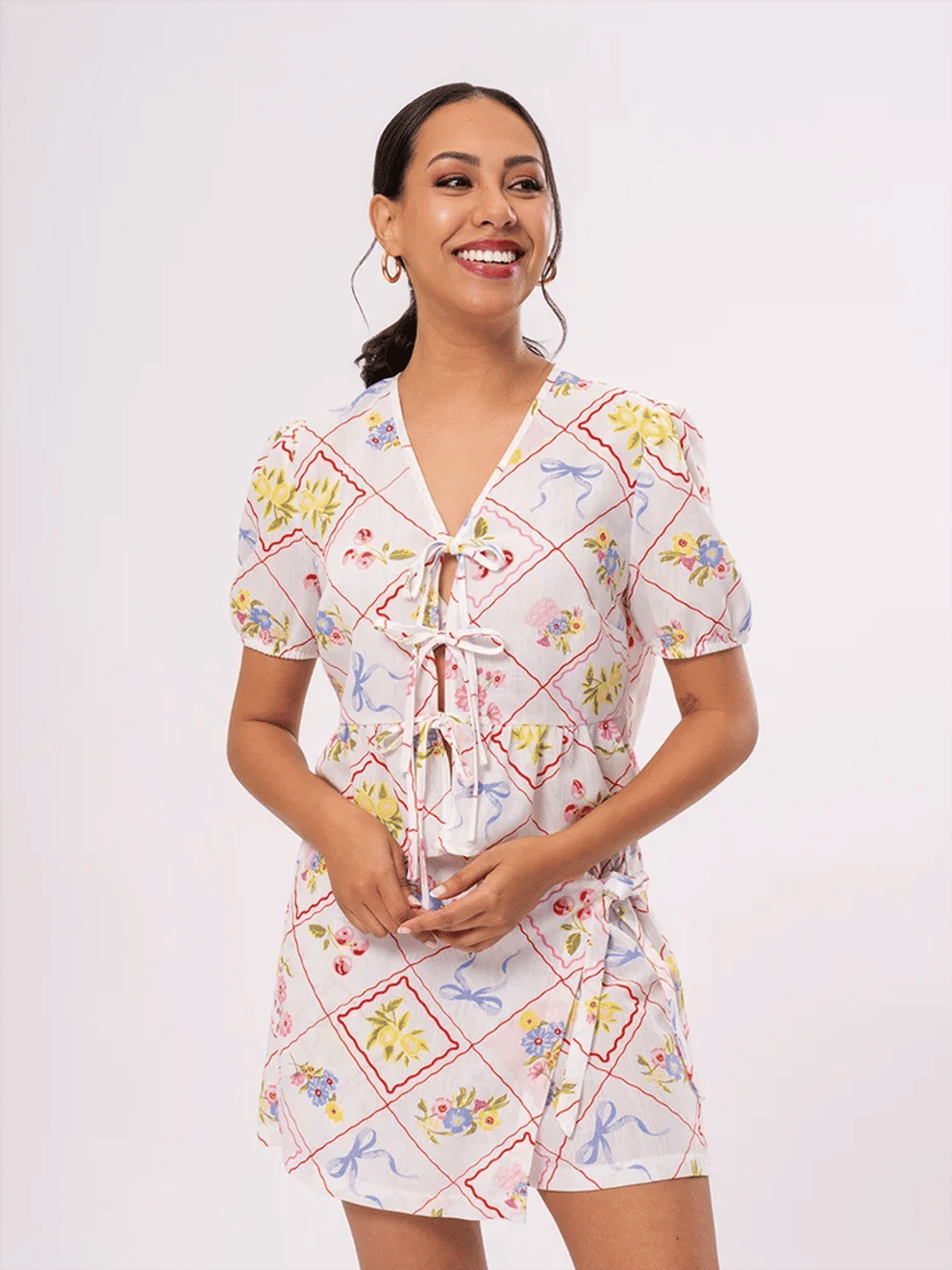 Edge Floral Print Tie Front Blouse