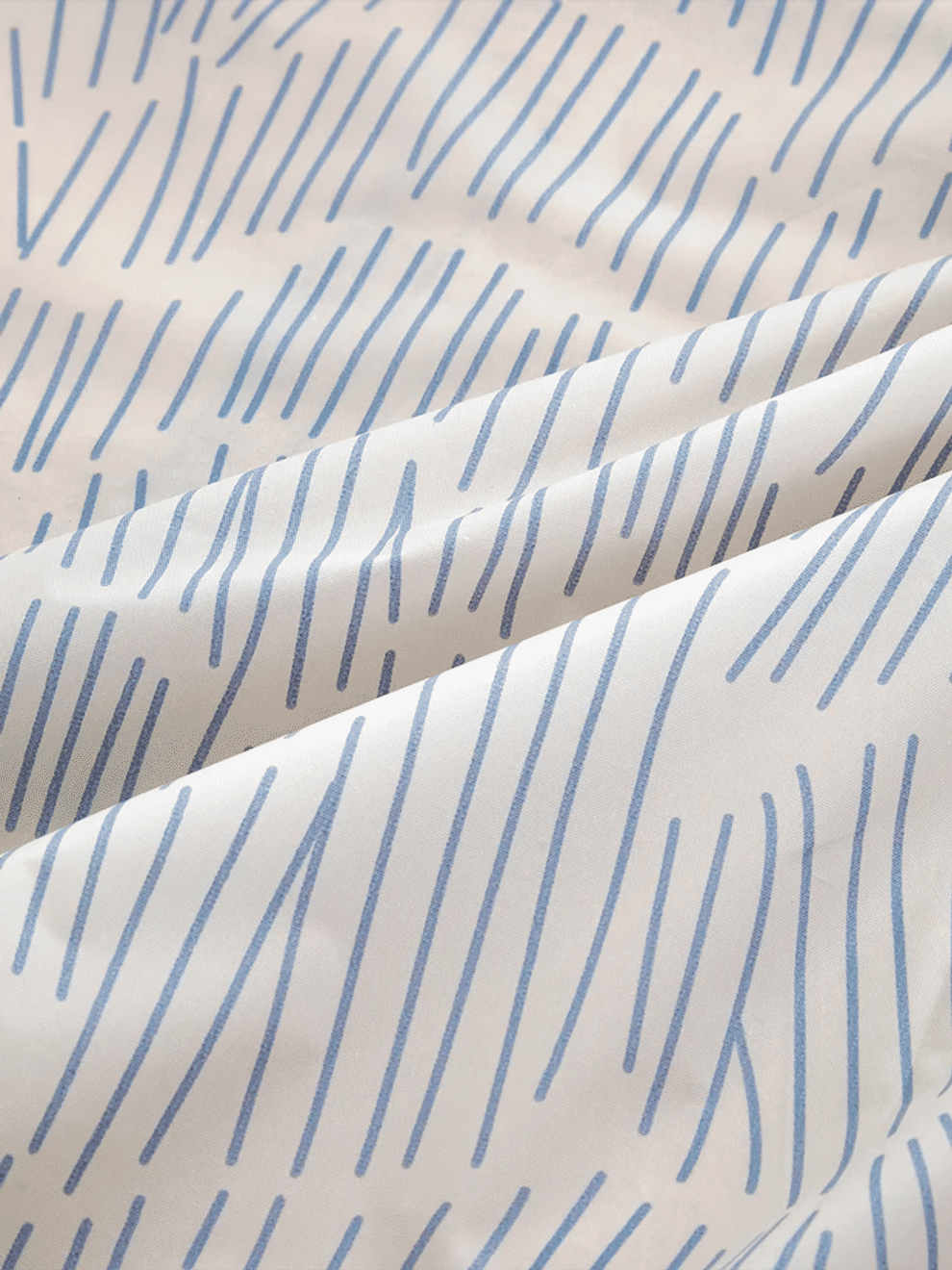 Blue and White Patterned Tablecloth (2)
