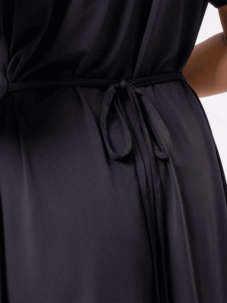 Black Short Sleeve Midi Dress (1)