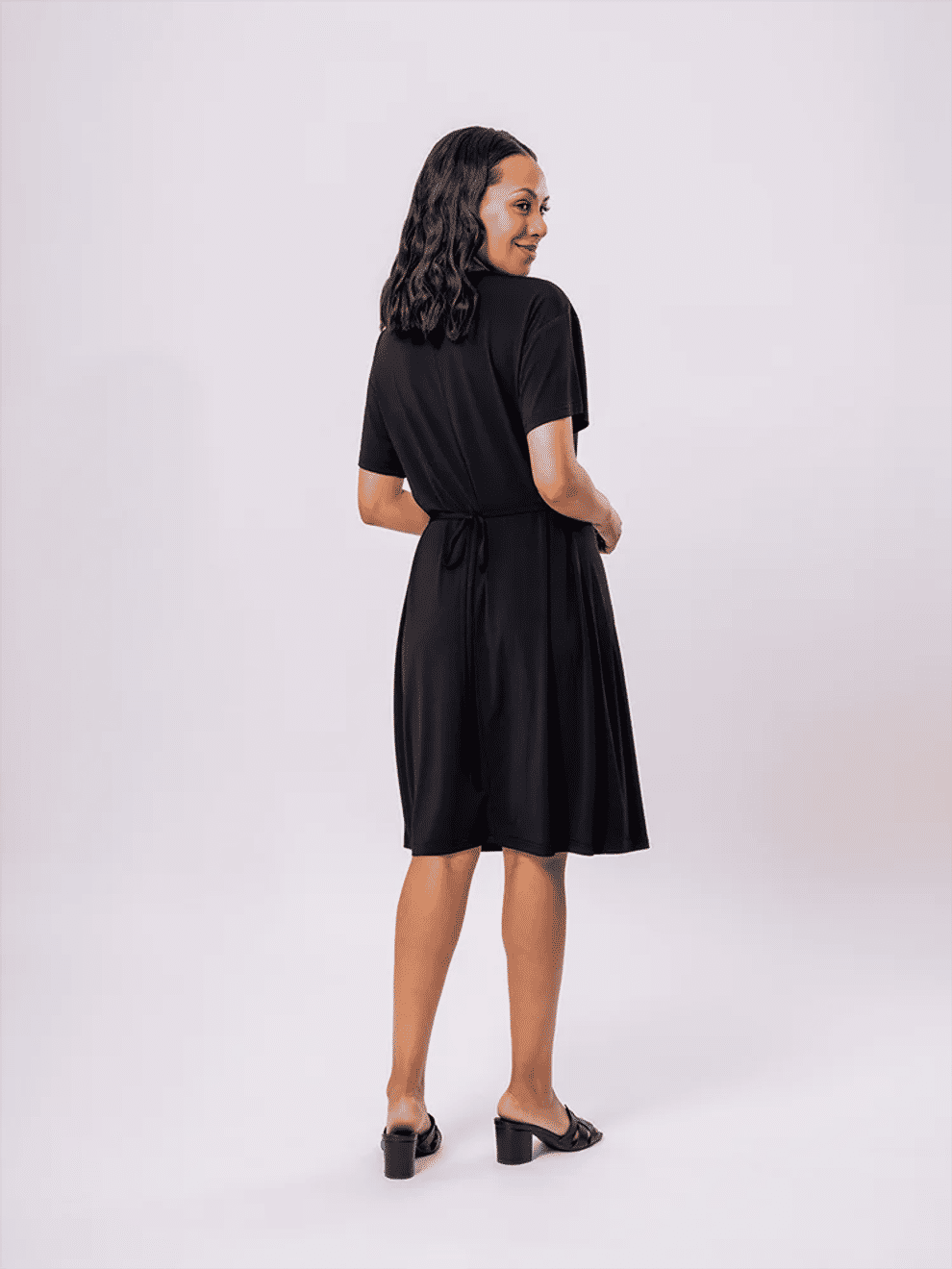 Black Short Sleeve Midi Dress (2)