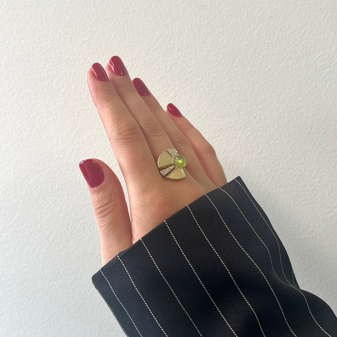 inel din aur galben de 18K cu Sidef si Diamante naturale  2