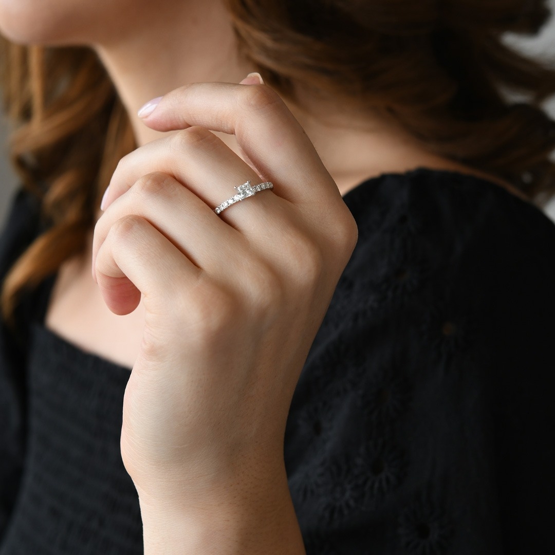 inel de logodnă din aur alb de 18K cu Diamante naturale  2