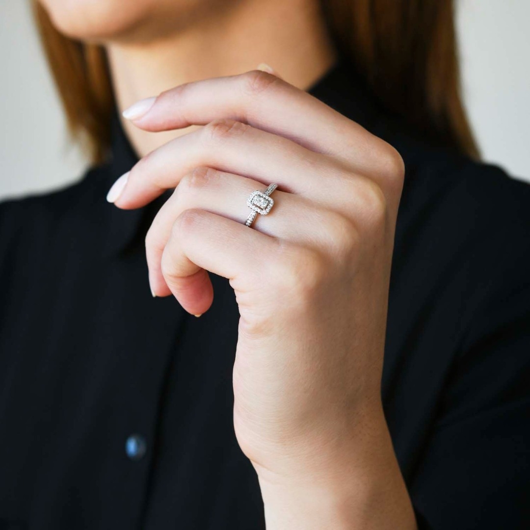 inel de logodnă din aur galben de 18K cu Diamante naturale  2