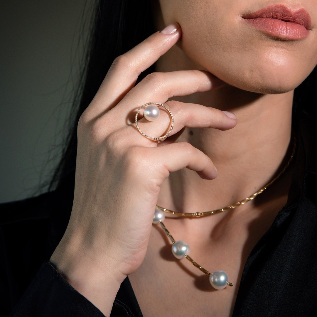inel din aur galben de 18K cu Perlă de apă sărată și Diamante naturale  2