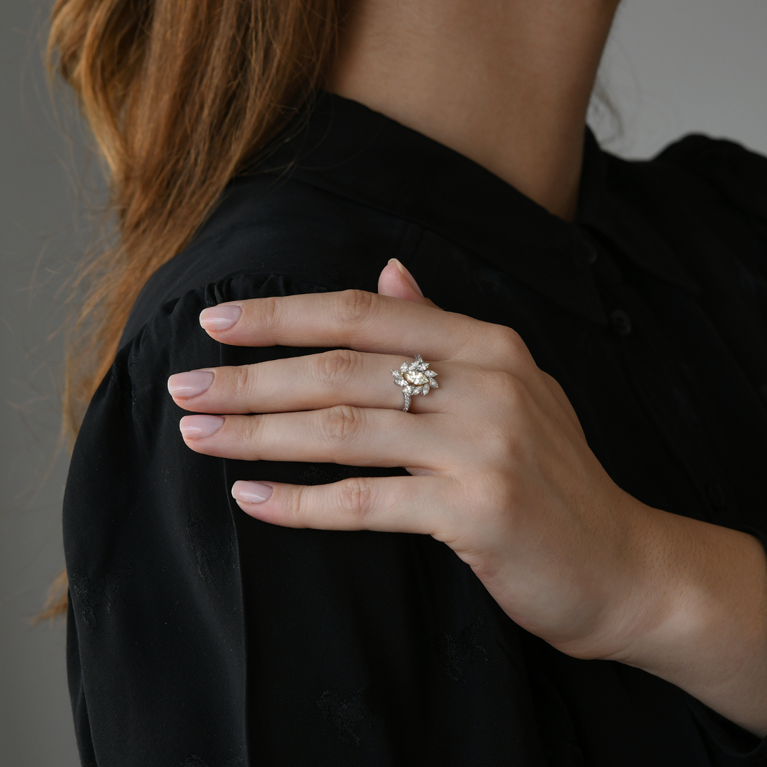 inel din aur alb de 18K cu Diamante naturale  4