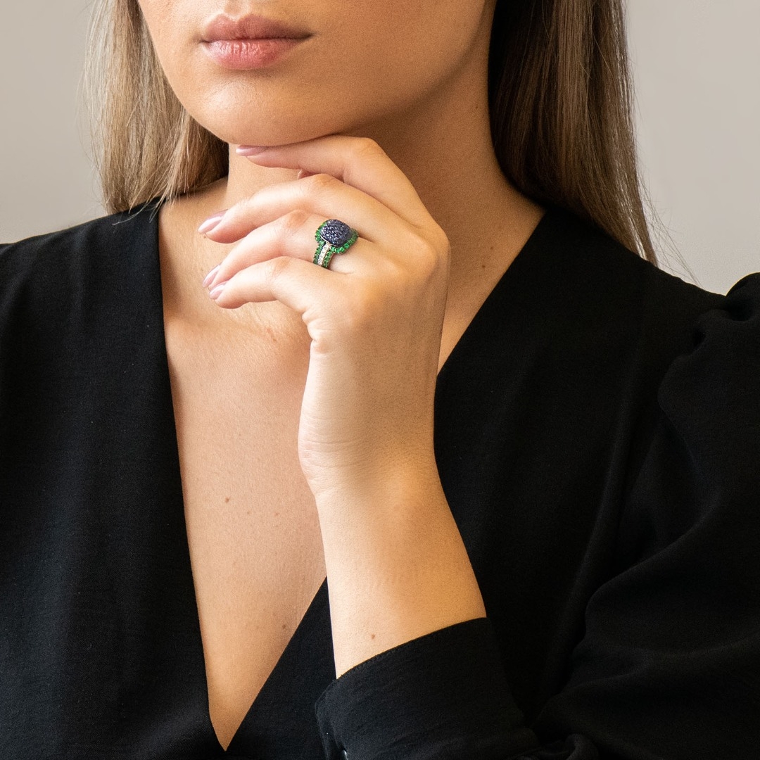 inel din aur alb de 18K cu Tsavorite, Safire și Diamante naturale  4