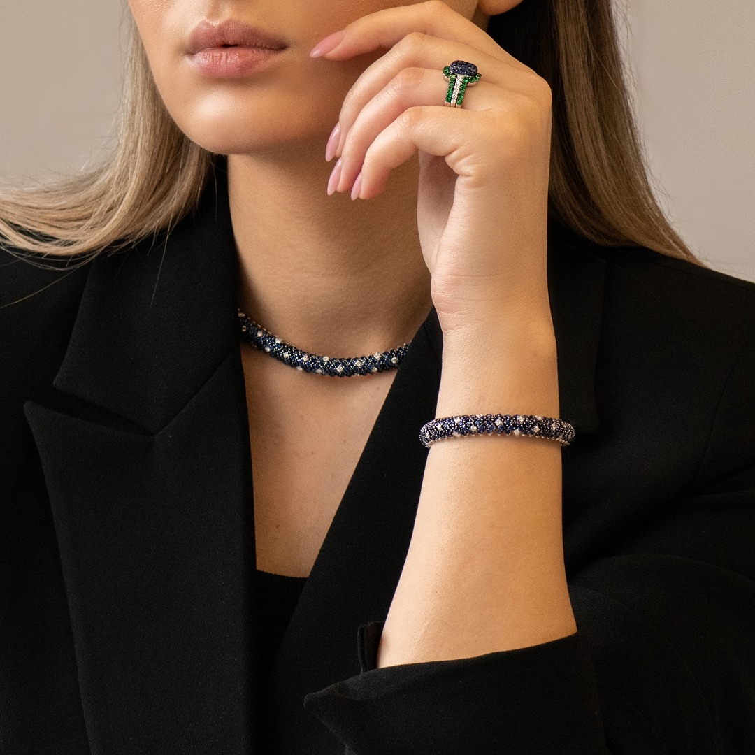 inel din aur alb de 18K cu Tsavorite, Safire și Diamante naturale  9