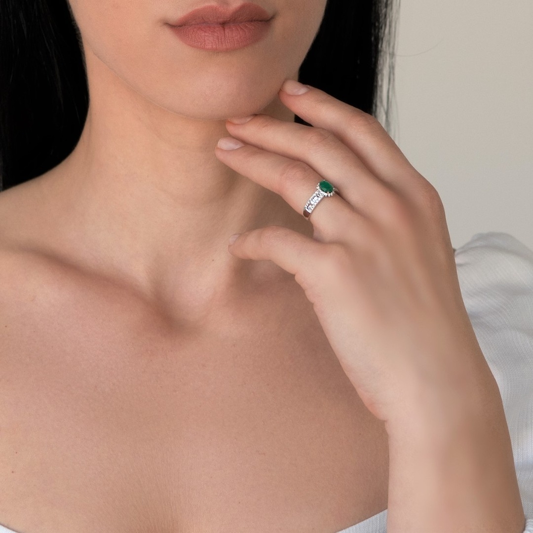 inel din aur alb de 18K cu Smarald și Diamante naturale  3