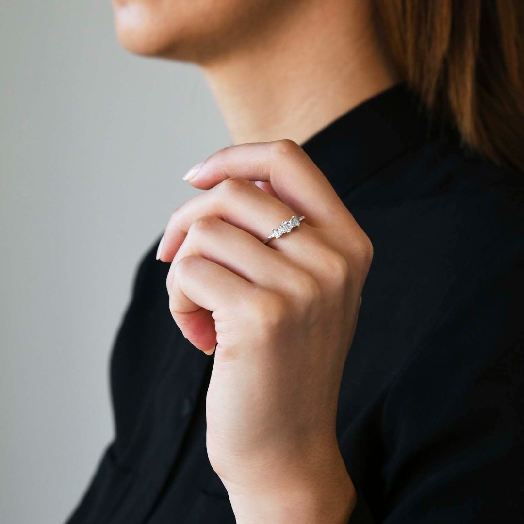 inel din aur alb de 18K cu Diamante naturale  2