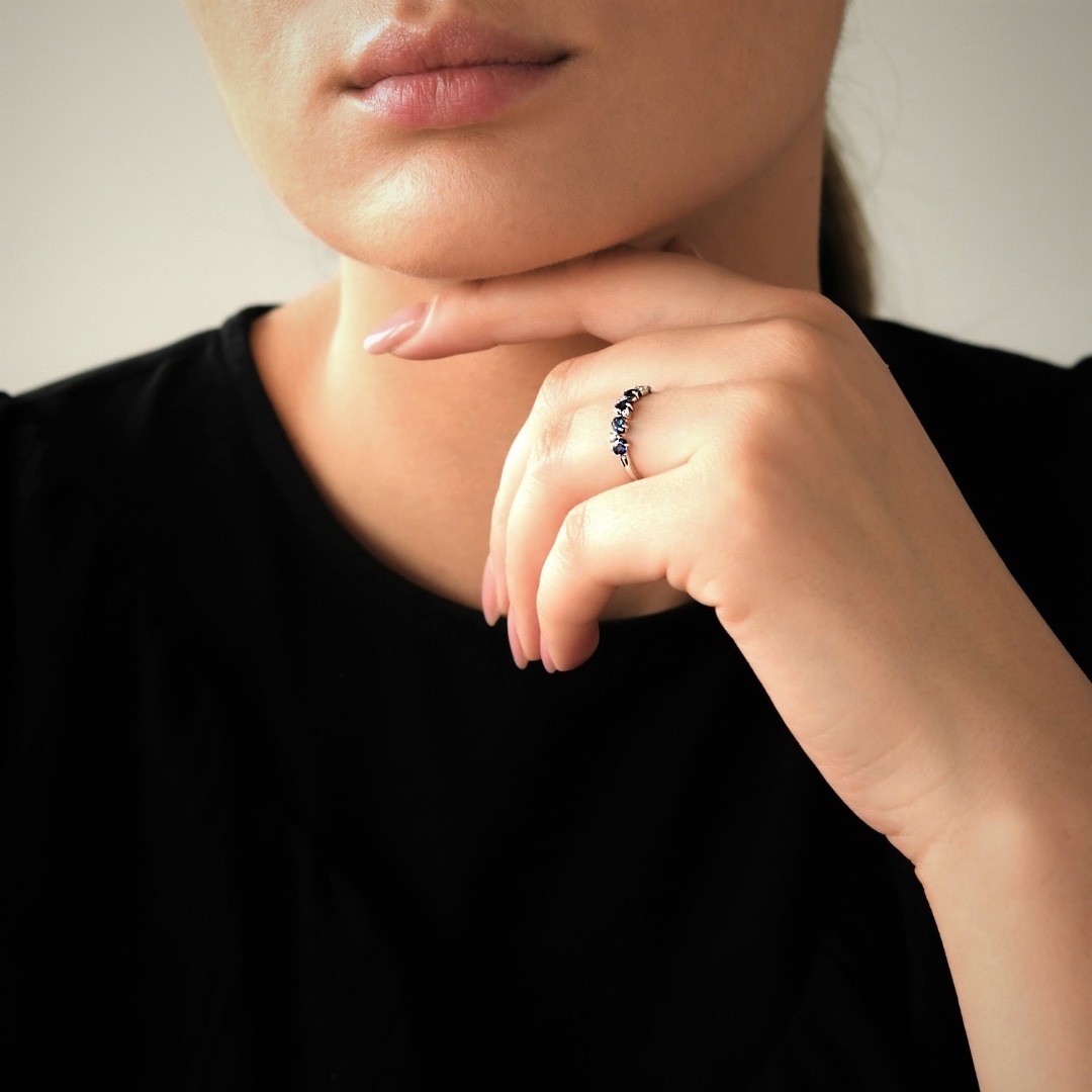 inel din aur alb de 18K cu Safire și Diamante naturale  2