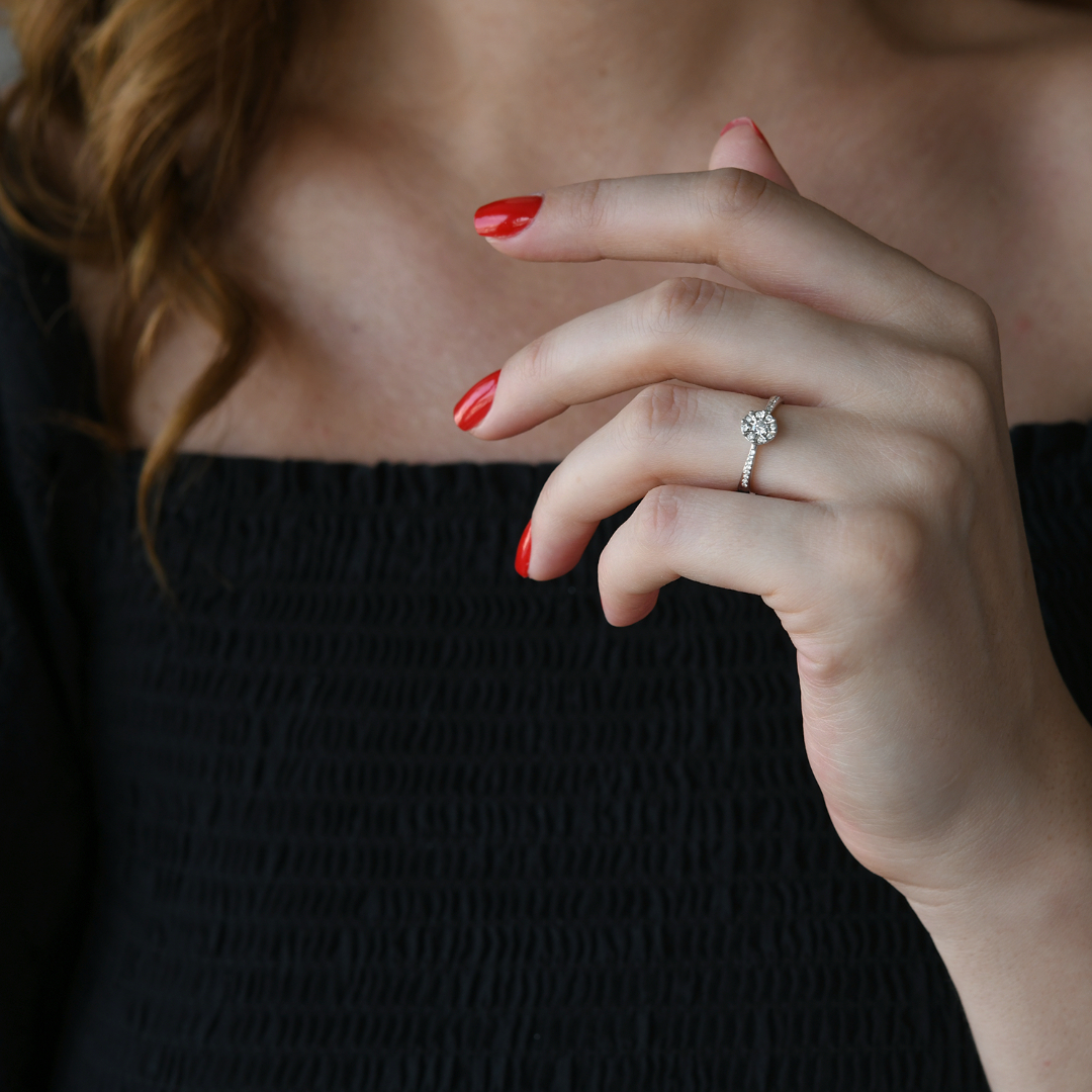 inel din aur alb de 18K cu Diamante naturale  3