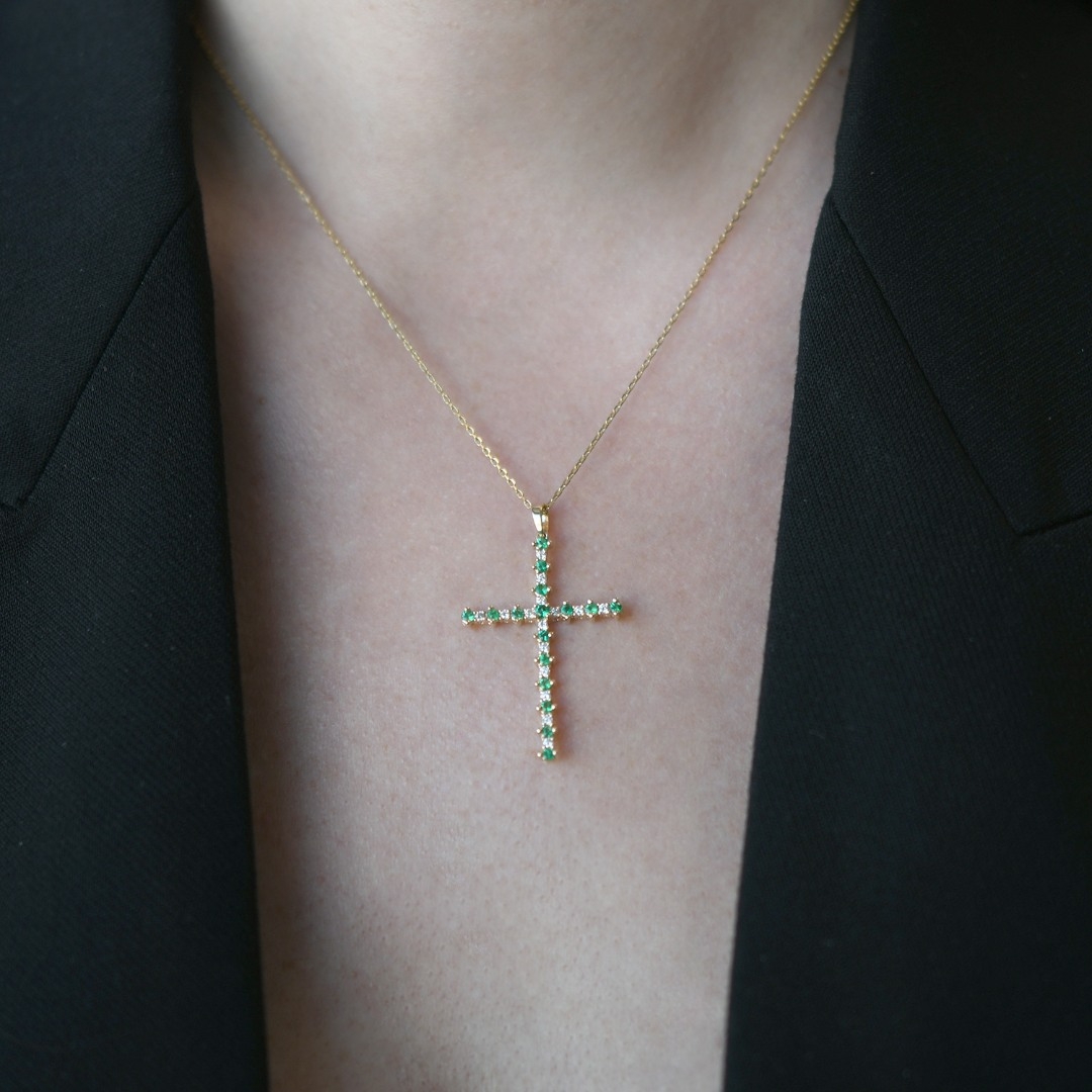 Pandantiv din aur galben de 14K cu Smaralde și Diamante naturale