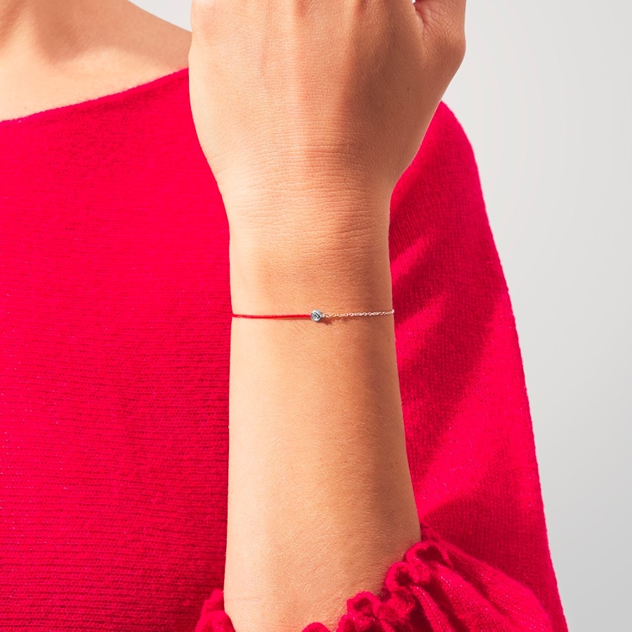 brățară din aur galben de 18K, cu Diamant și șnur roșu  2