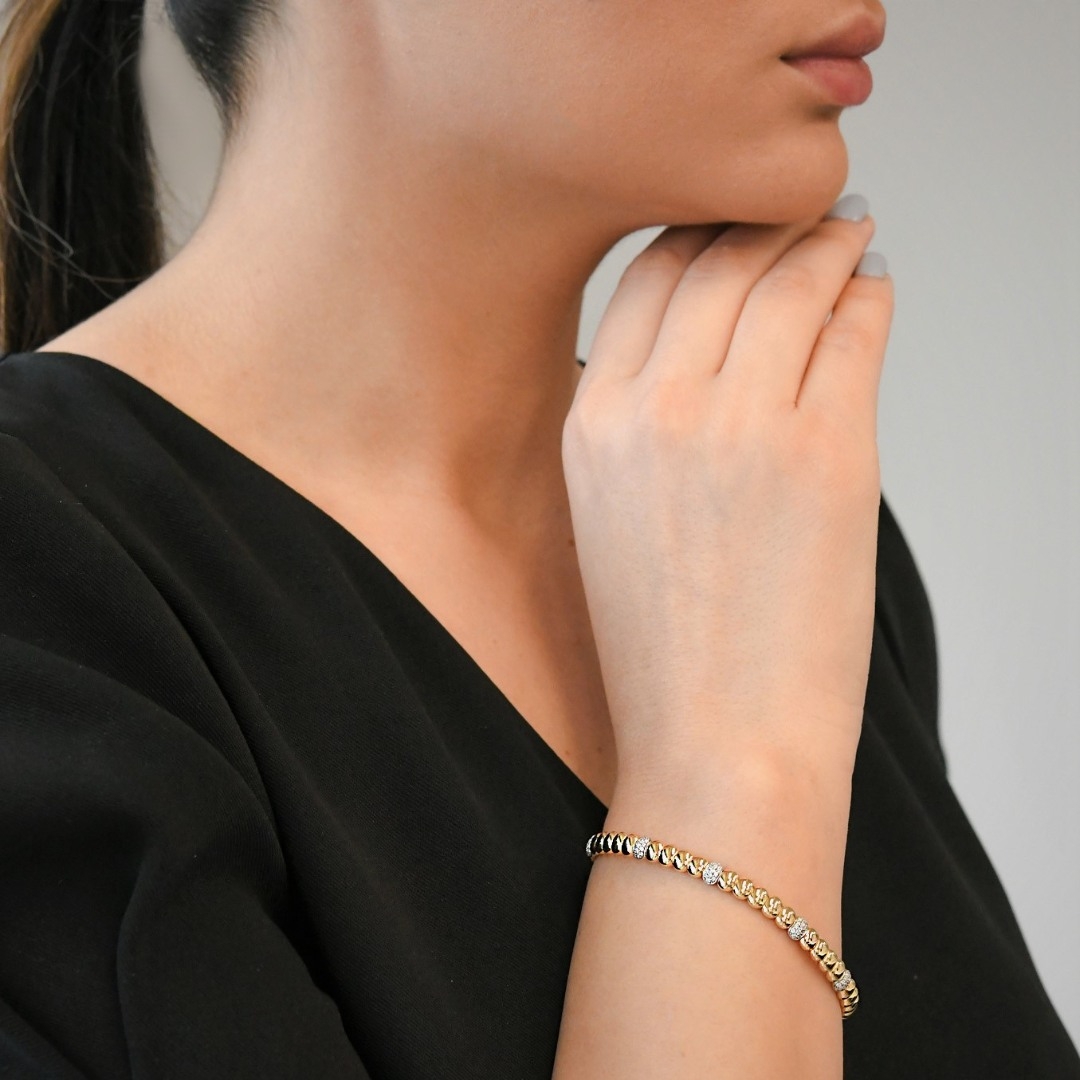 brățară din aur galben de 18K cu Diamante naturale și design extensibil  3