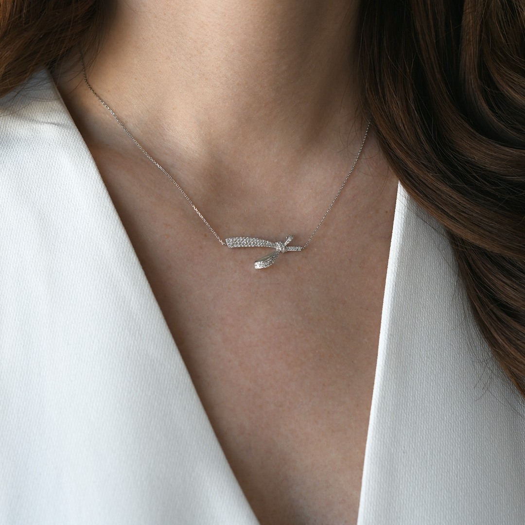 lanț din aur alb de 18K și pandantiv cu Diamante naturale  2