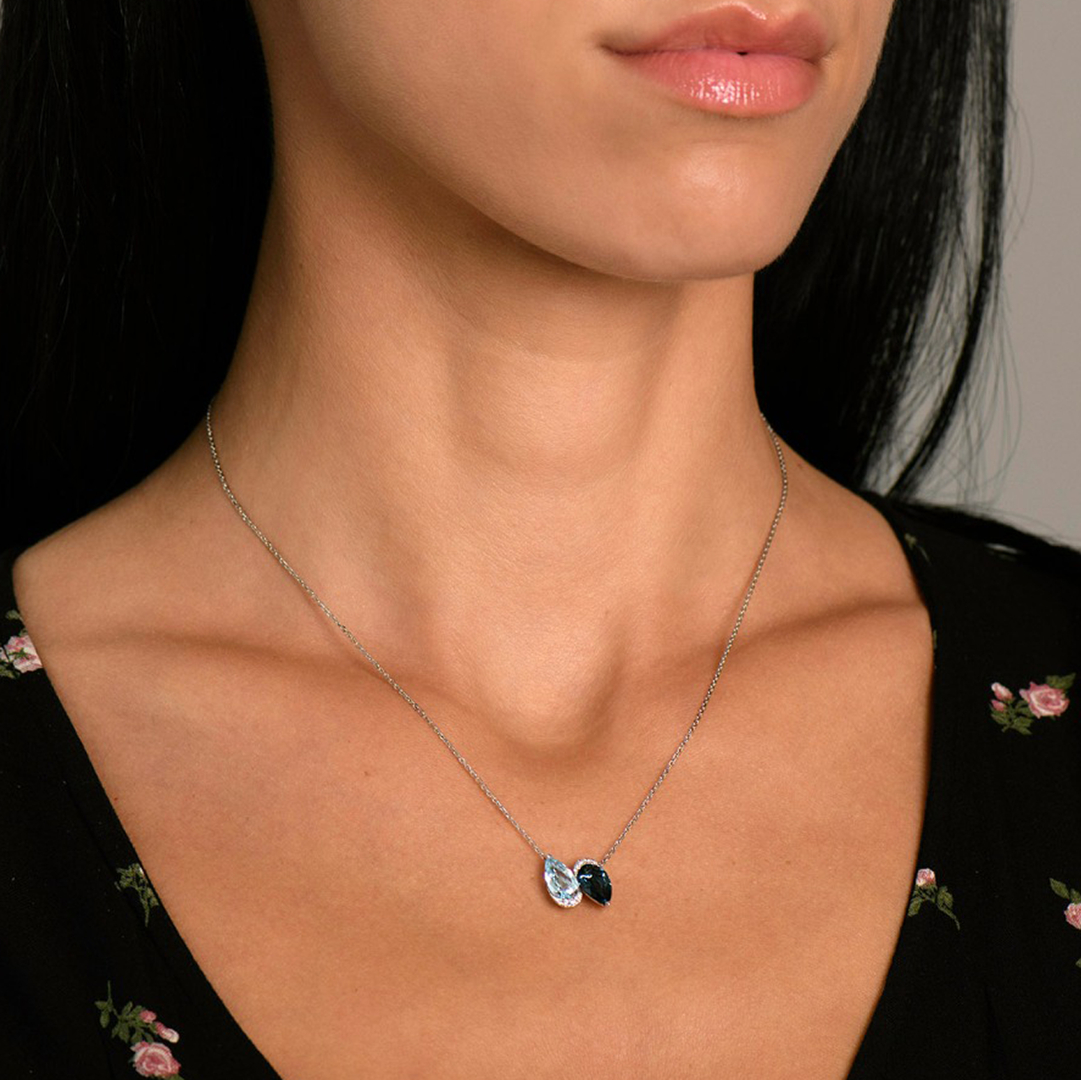 lanț din aur alb și pandantiv cu Blue Topaz, London Blue Topaz și Diamante naturale  2
