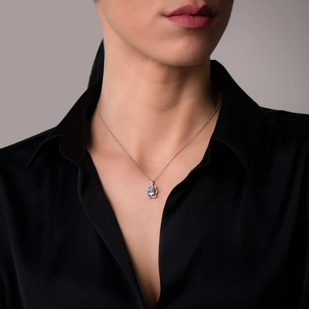 lanț din aur alb de 18K și pandantiv cu Diamante naturale  2